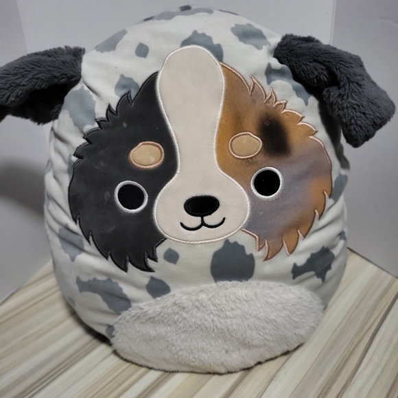 Squishmallow 7'' Raylor - Peluche Cane Pastore Australiano Morbido